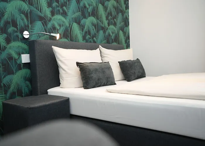 Hotel Attache An Der Messe By Ans 3*